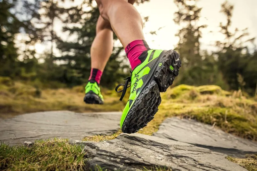 inov-8 TrailFly  Ultra G 300 Max | Navy / Mint / Black | Womens
