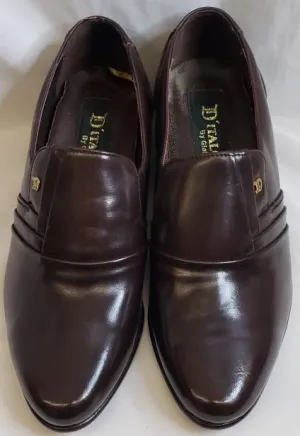 Ozzy -- Men's Cuban Heel Slip-On Dress Shoe